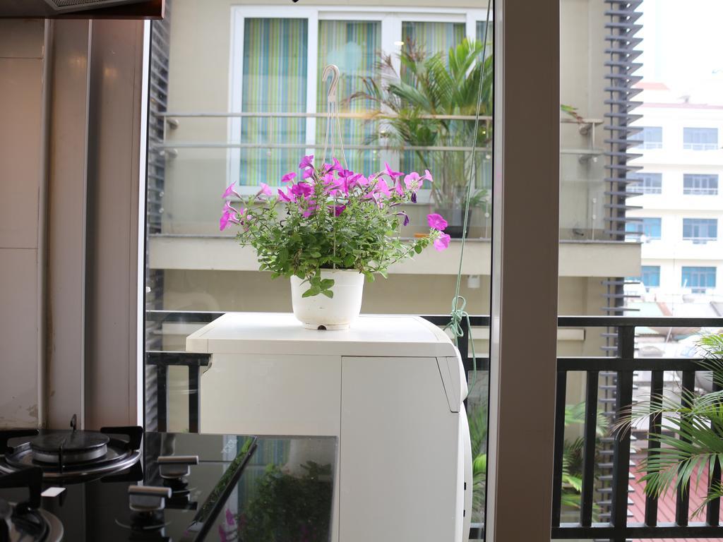 Palmo Hotel & Apartment 1 Hanoi Bagian luar foto